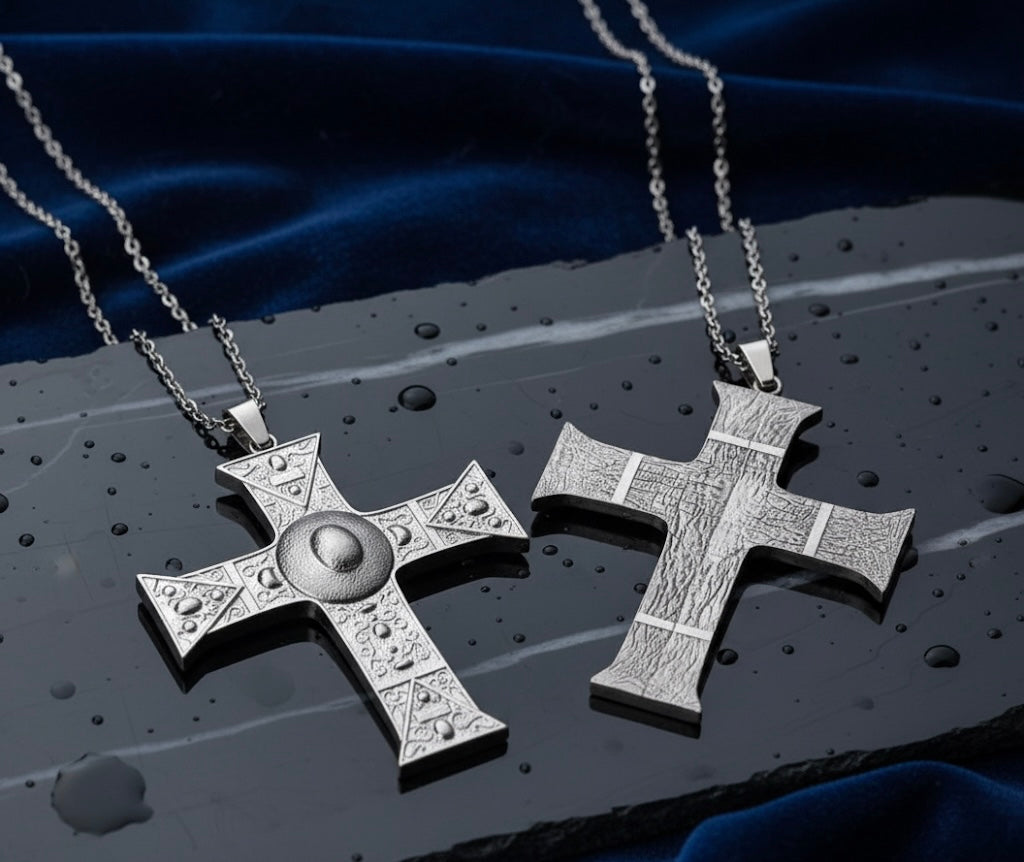 CRUCIS PENDANT
